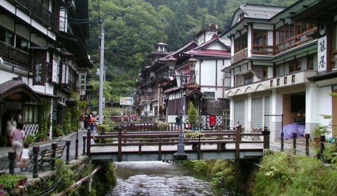 銀山温泉の画像