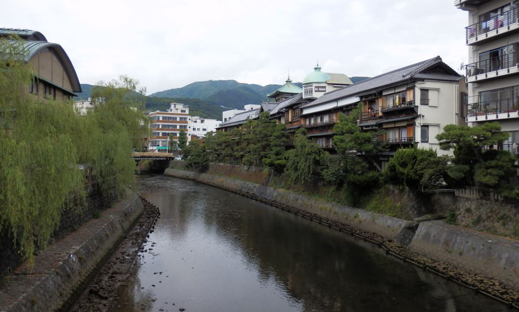 トリバゴホテル予約 伊東温泉の画像